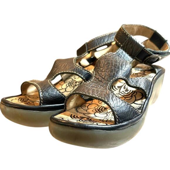 FLY London Platform Sandals Black - Size 37 - EUC! - Picture 1 of 10